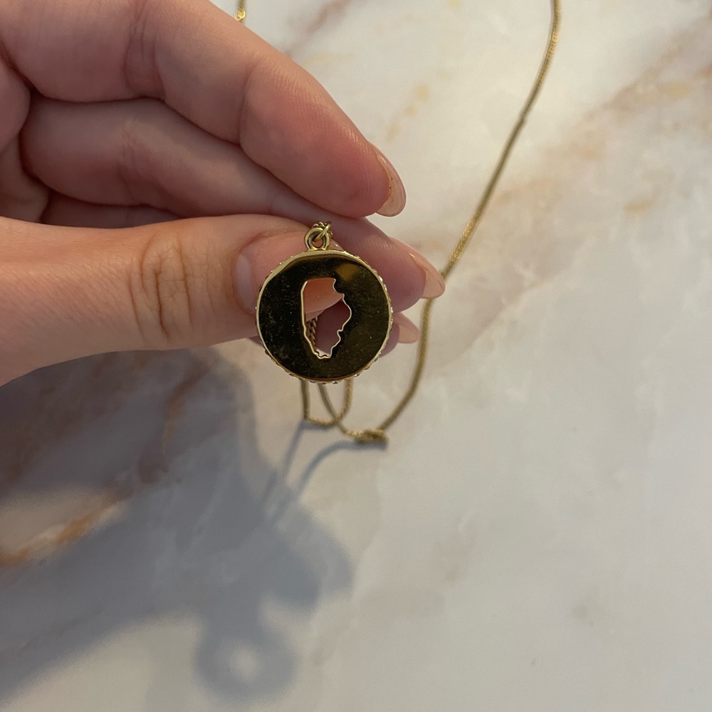 Kate Spade Illinois small pendant necklace